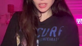 Camgirl Dainty Wilder’s Deep DP Stuffing